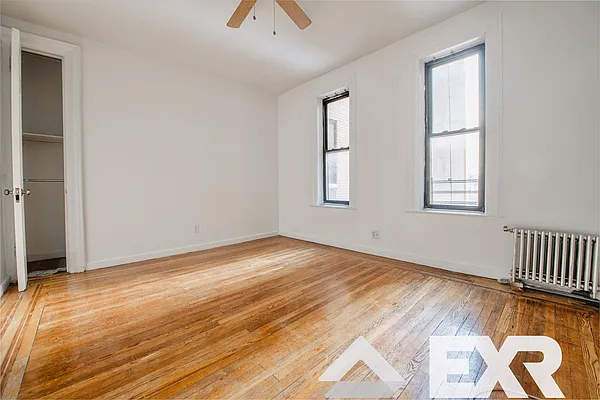 Rented by EXR | media 17