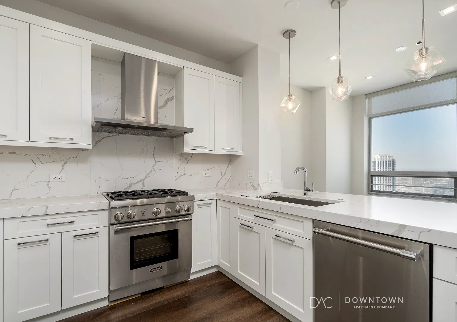3 bed, 1738 sqft, $7,340 — Photo 3