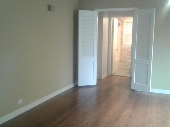 5th image of 9429 Le Claire Ave