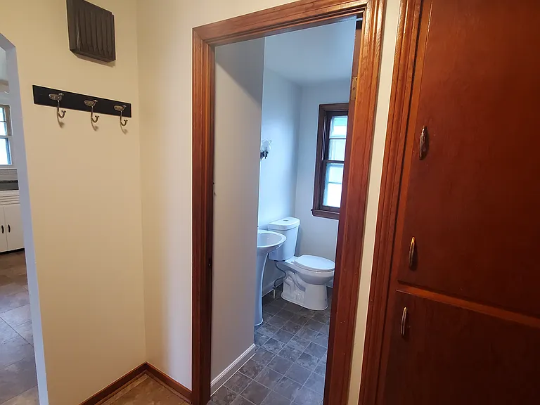 149 Fernald Ave — Photo 20