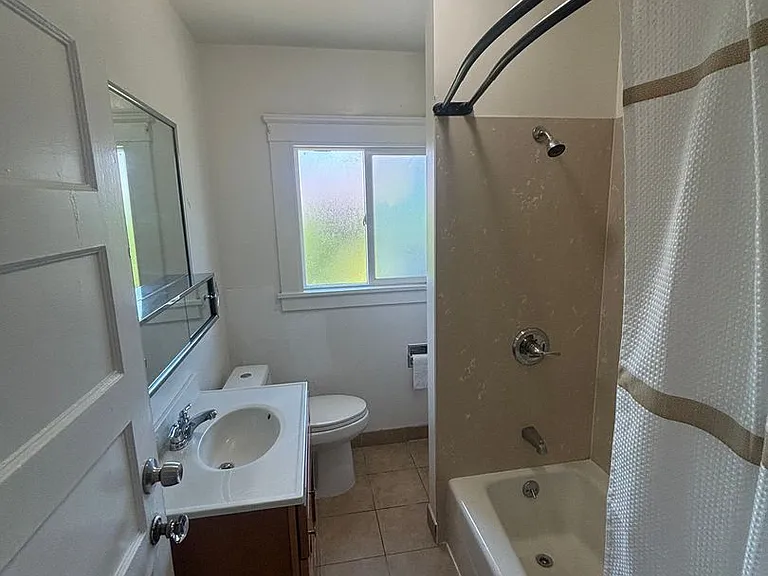 3218 School St — Photo 5