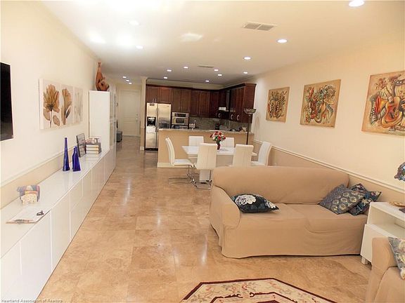 3rd image of 2351 Lakeview Dr Unit 308