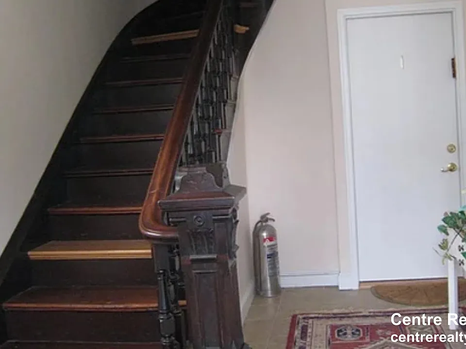 49 Pearl St #1