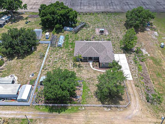 3rd image of 4036 Moores Lake Rd