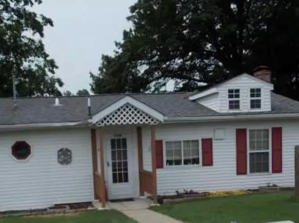 5568 N Ronnie Dr, Waterloo, IL 62298