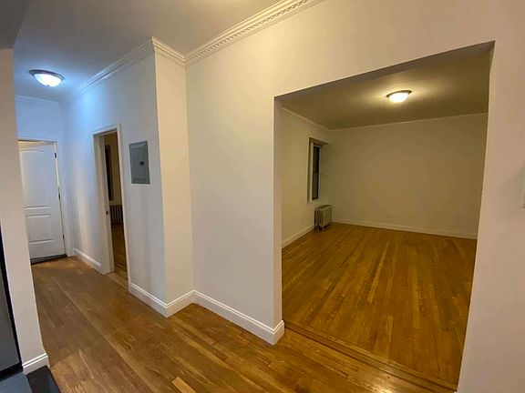 3rd image of 28-01 35th St #5K