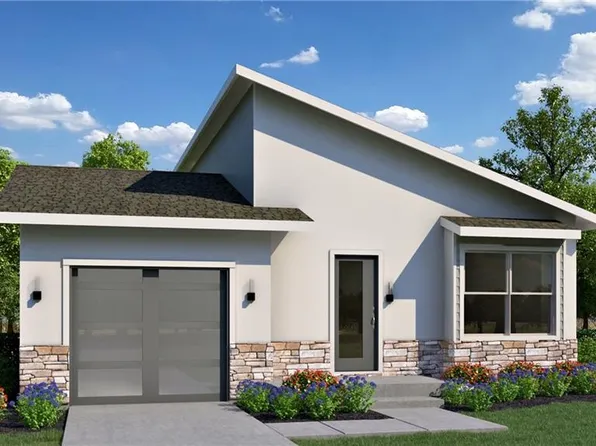 4230 Tracy Ave, Kansas City, MO 64110