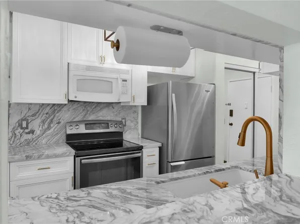 1351 N Orange Dr APT 205, Los Angeles, CA 90028