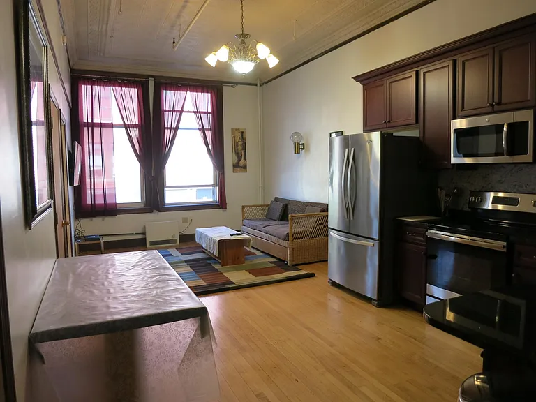 196 Exchange St — Photo 1