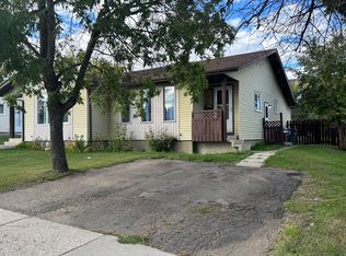 117 Stillwater Dr, Saskatoon, SK S7J3N7