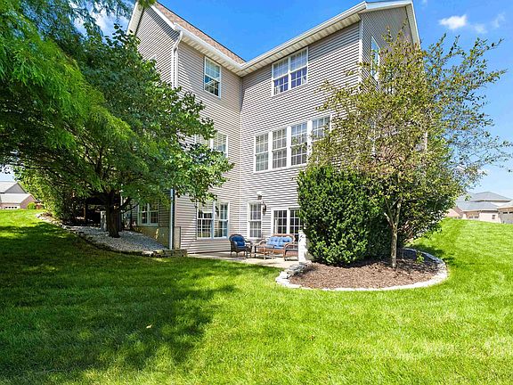 5th image of 6832 N Greenwich Pl
