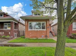 7735 S Calumet Ave, Chicago, IL 60619