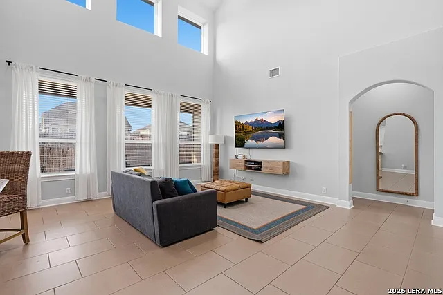 229 Bee Caves Cv — Photo 4