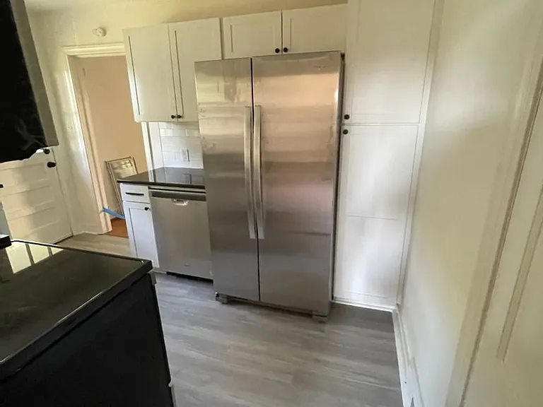 1017 West End Blvd — Photo 4