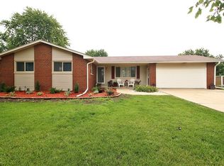 1450 Cardinal Dr, Bourbonnais, IL 60914