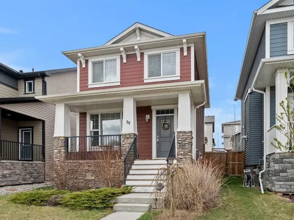 39 S Heritage Blvd, Cochrane, AB T4C 2M1