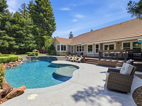 5th image of 6955 Boardwalk Dr