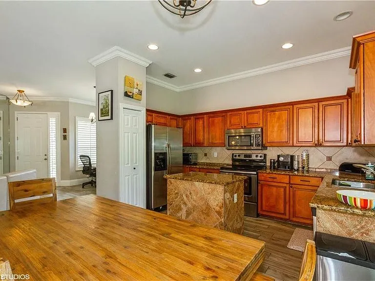 6091 Shallows Way — Photo 8