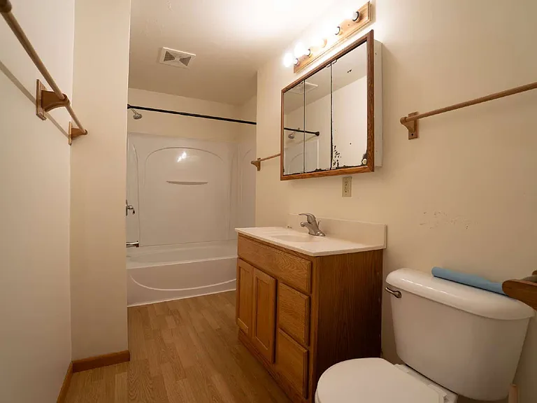 908 Water St — Photo 6