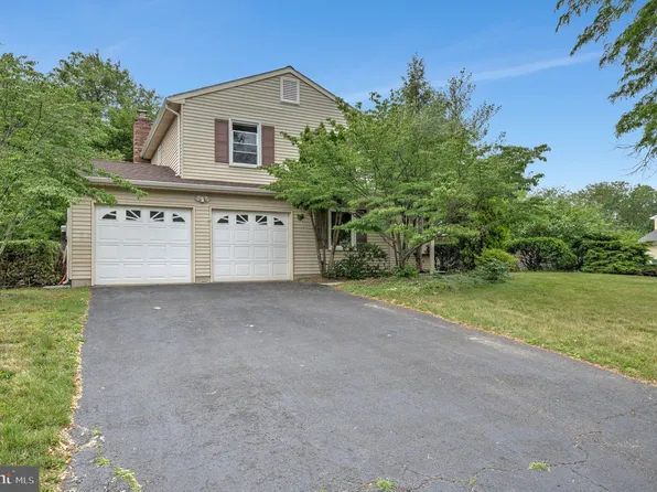 75 S Parker Rd, Plainsboro, NJ 08536
