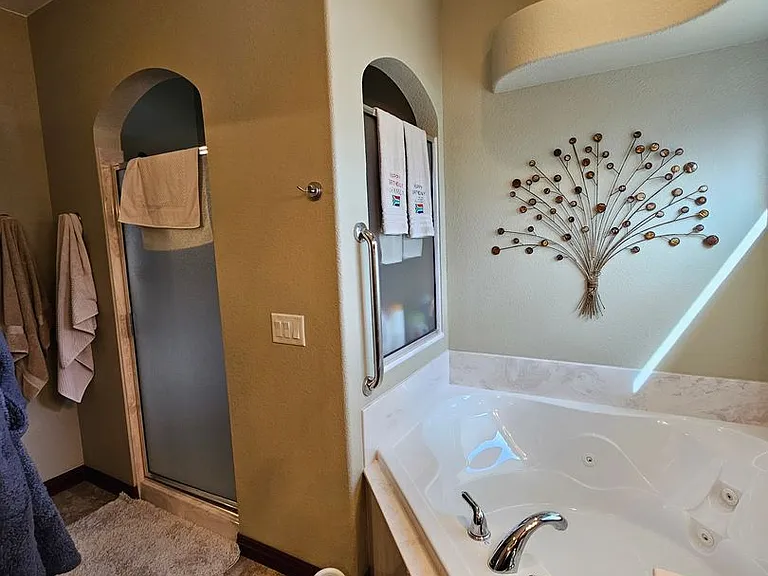 4144 Augusta Dr — Photo 20
