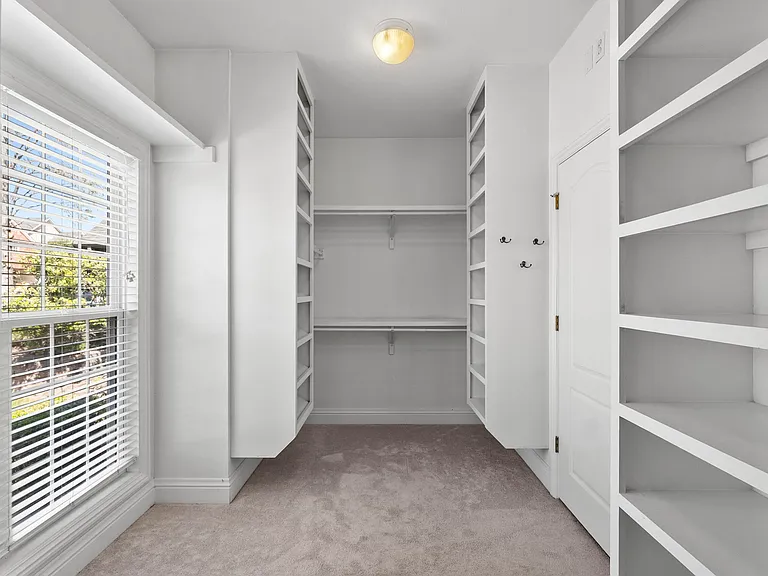 3902 NE Cadbury Ave — Photo 8