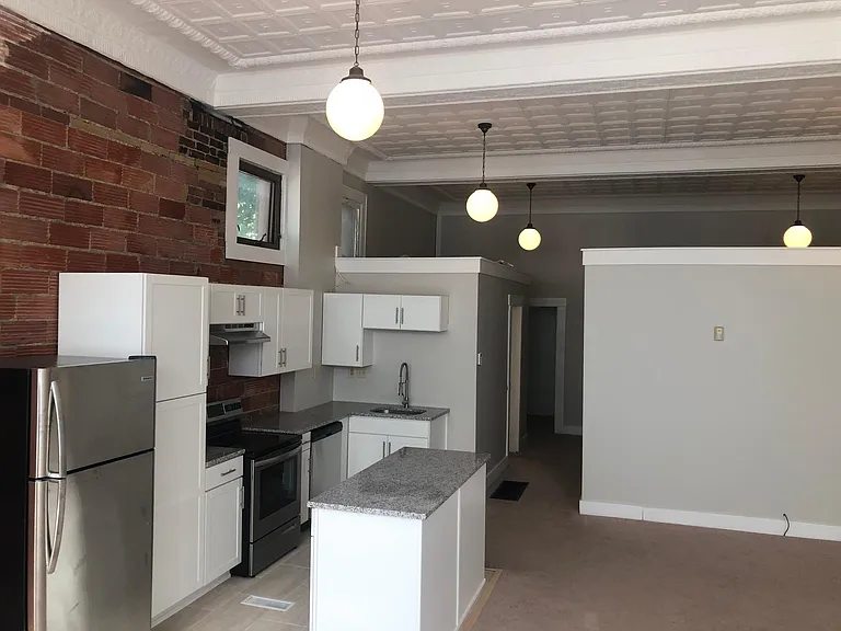 364 W 1st Ave — Photo 3