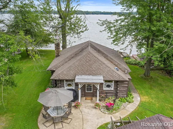 3493 Sandy Bch, Wayland, MI 49348