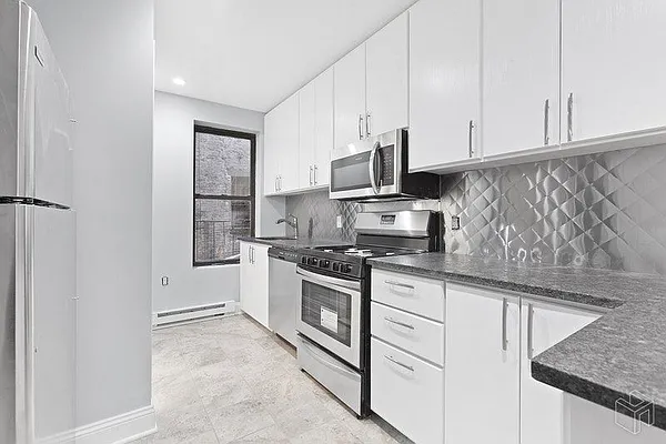 Rented by Halstead Real Estate | media 4