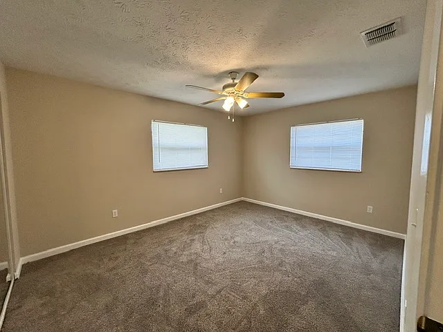 2750 Evergreen Dr — Photo 9