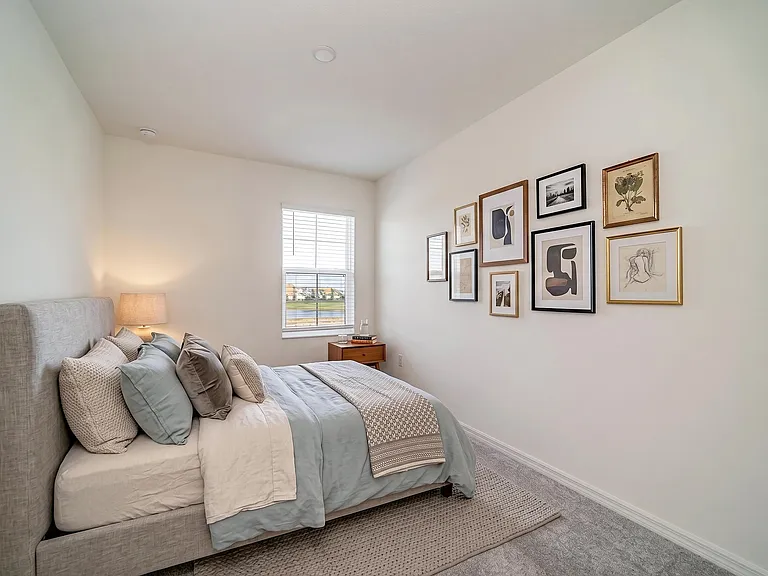 2206 Washington Palm Ct — Photo 32