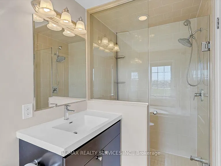 84 Bannister Cres — Photo 25