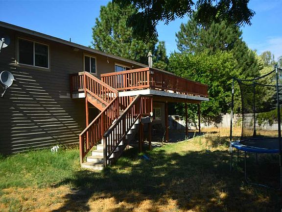 2nd image of 702 N Louisiana Pl