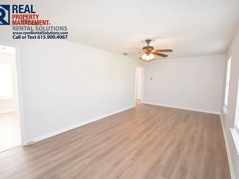 130 Belinda Dr — Photo 3