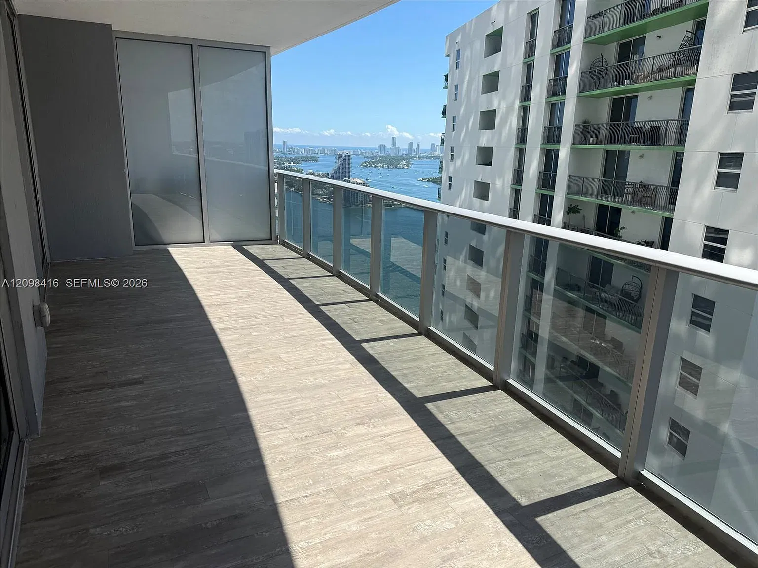 Aria On The Bay — Photo 2