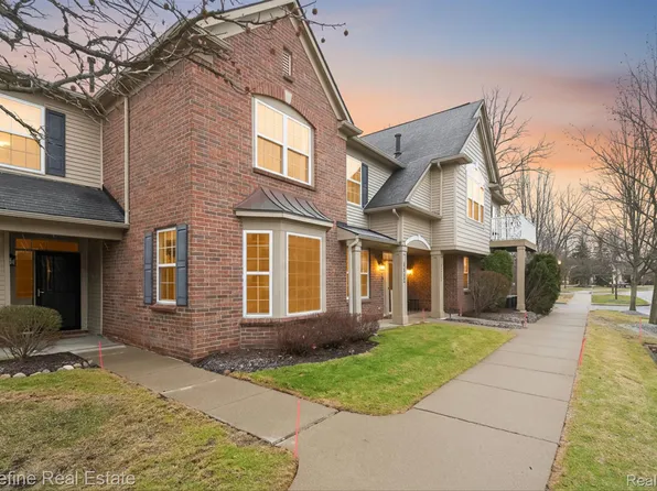 4015 Norwich Dr, Canton, MI 48188