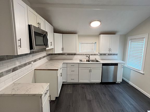 4th image of 13510 Alvin Ave
