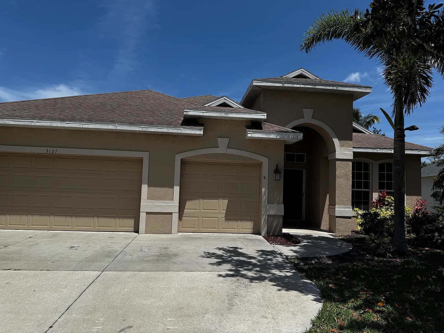 4 bed, 2242 sqft, $2,950 — Photo 3