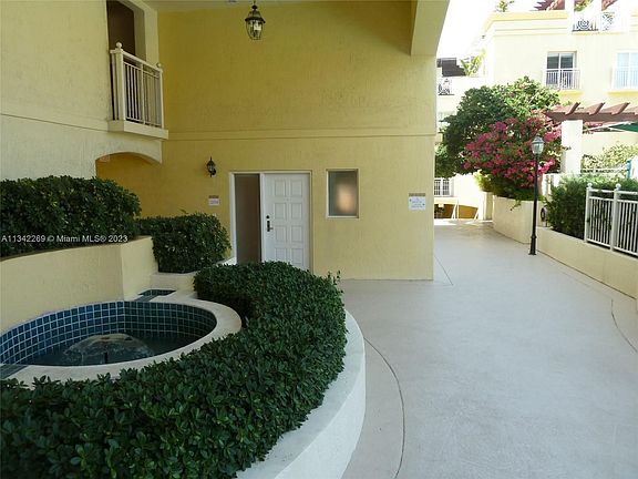 2nd image of 120 Jefferson Ave APT 12004