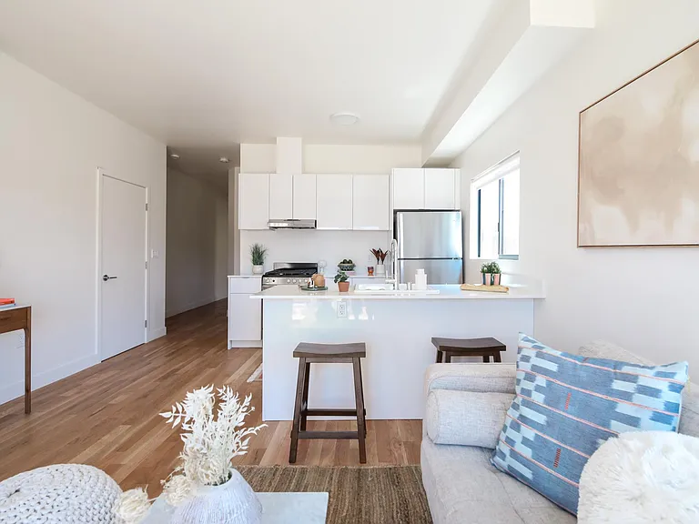 2246 S Ridgeley Dr #2244 — Photo 6