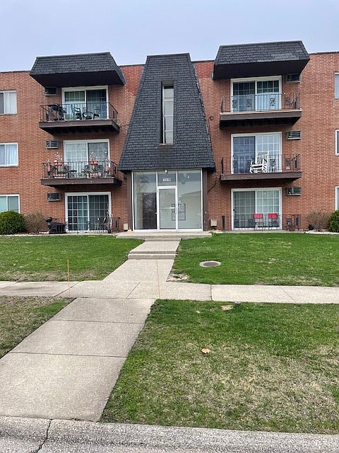 1st image of 12810 S Hill Dr #3
