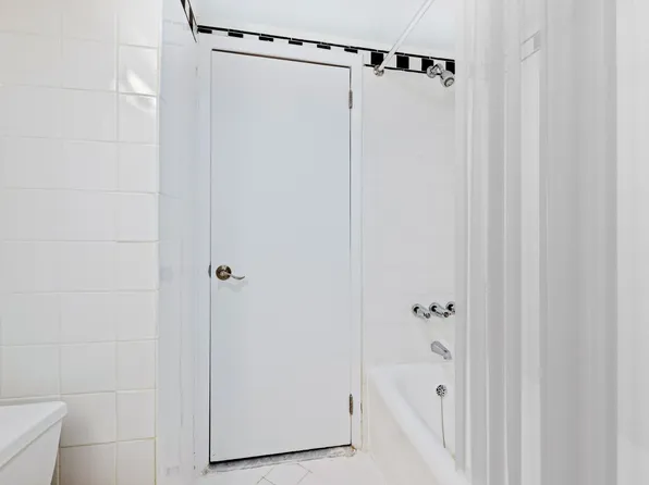 50 West 34th Street image 8 of 34