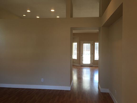 2nd image of 1462 Whittingham Dr