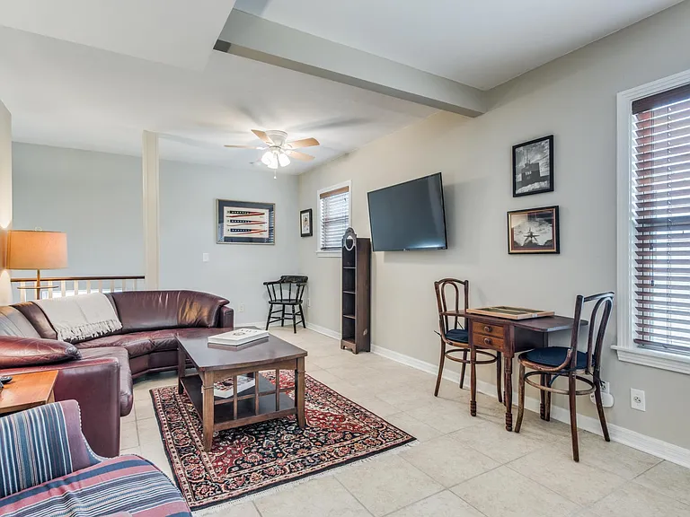 433 Bryn Mawr Dr — Photo 9