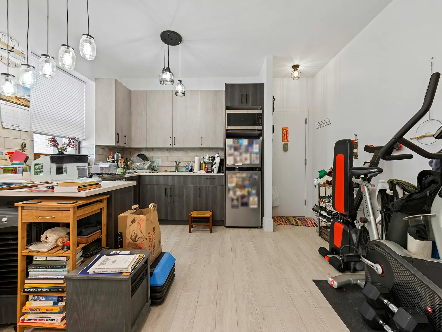 481 Montgomery Street — Photo 3
