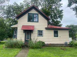 250 Douglas Ave E, Hector, MN 55342