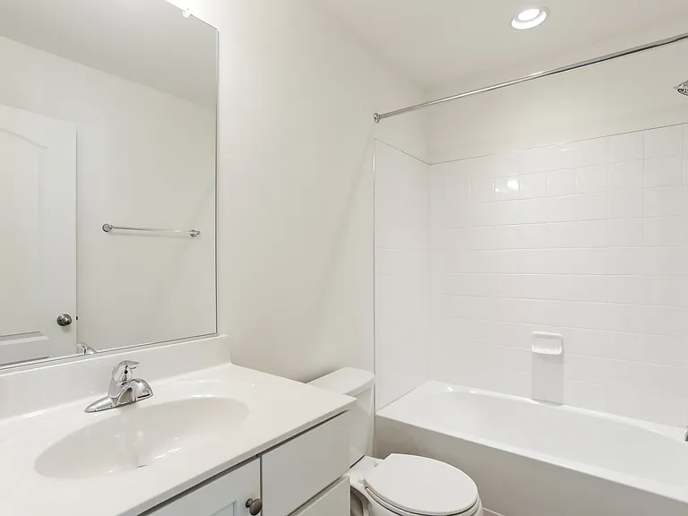 88 Mossdale Blvd — Photo 5