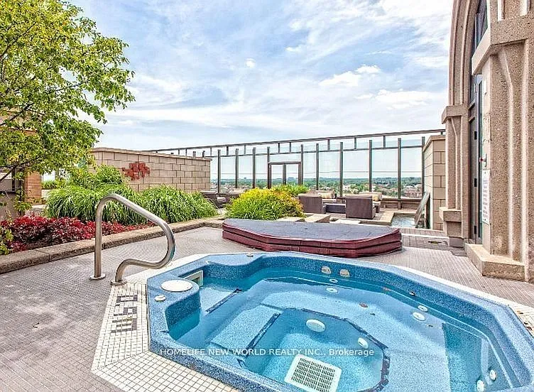 385 Prince Of Wales Dr #2212 — Photo 17