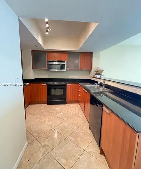 16699 Collins Ave #3910 — Photo 2