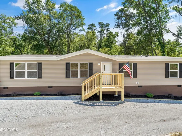 104 N Patton Ave, Rockwood, TN 37854